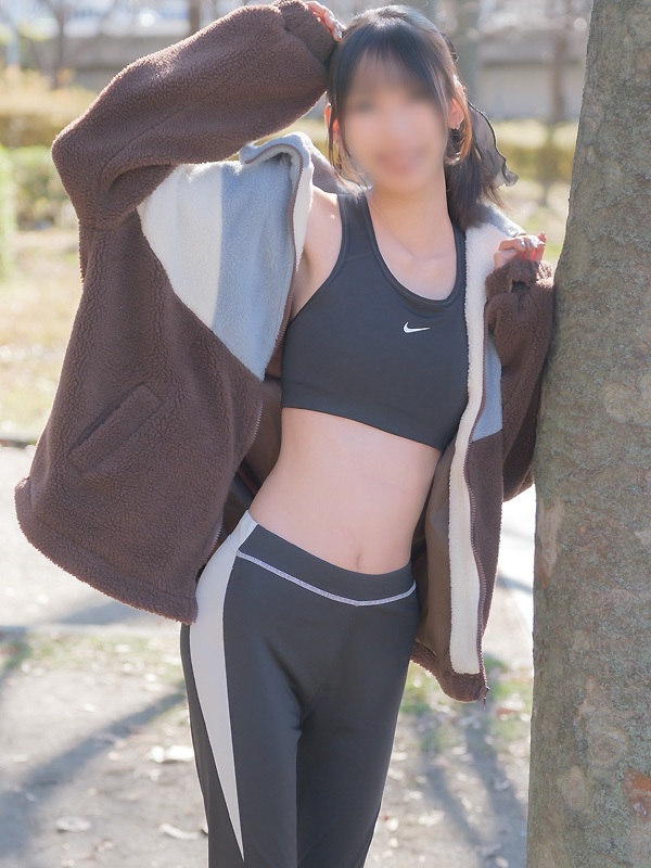 くぅ｜京橋 密着性感ストレッチ＆イメヘル【KUNKA KUNKA  クンカクンカ京橋】〜 新感覚の健康×密着性感フィットネス風俗＆イメヘル｜エロさわやかなスポコスGALのフェロモン全開＆密着レッスン！したたる汗とエッチな匂いで、ギンギンに膨らんだアナタを逆視姦しちゃいます♪〜ホテルヘルス＆デリヘル（京橋 待ち合わせ） 店舗型風俗店 大阪